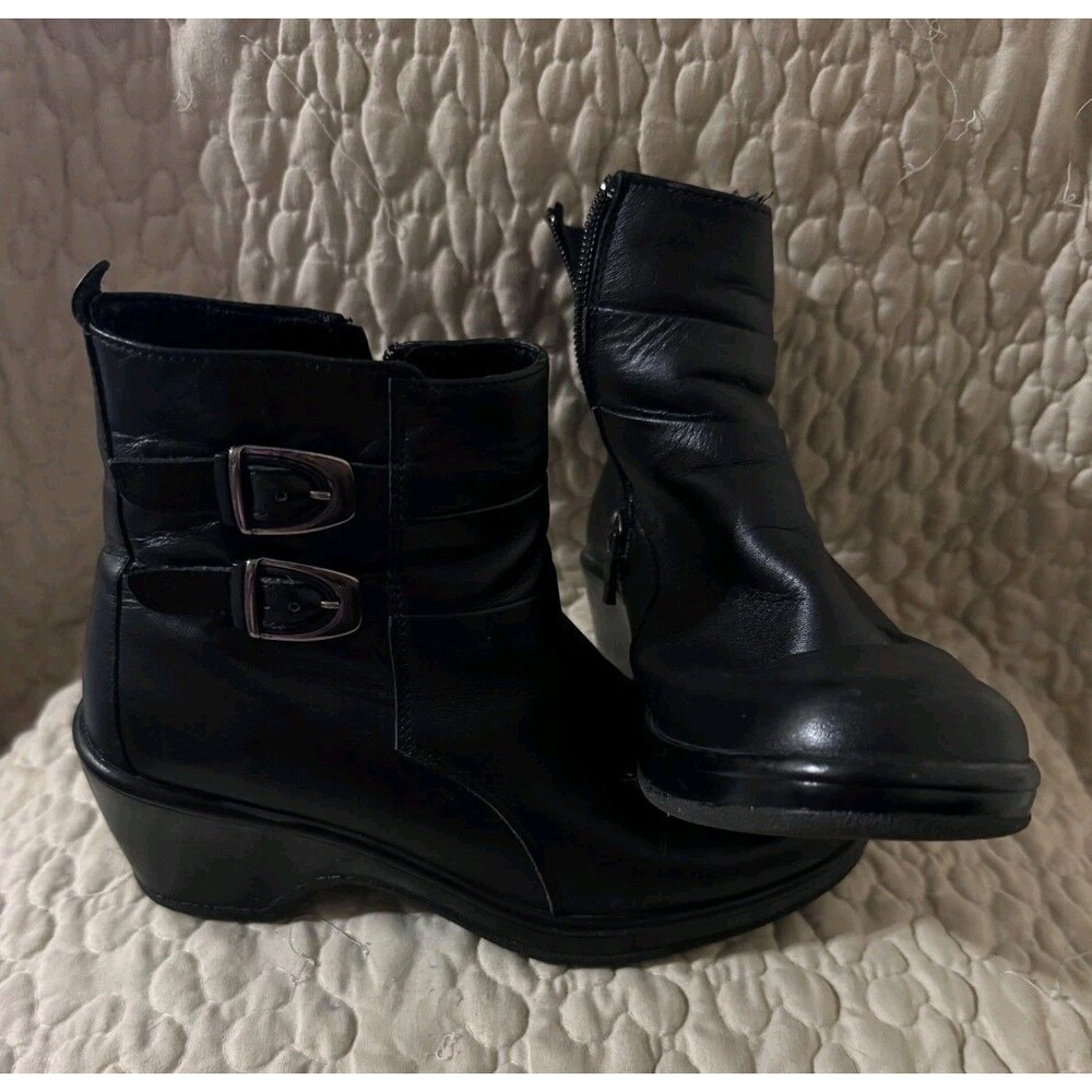Dansko Black Leather Ankle Boots Double Buckle Side Zip EU 38 US 7.5-8 Portugal
